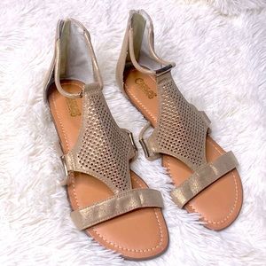 Carlos Santana Gold Sandals Size 7.5 Excellent Condition